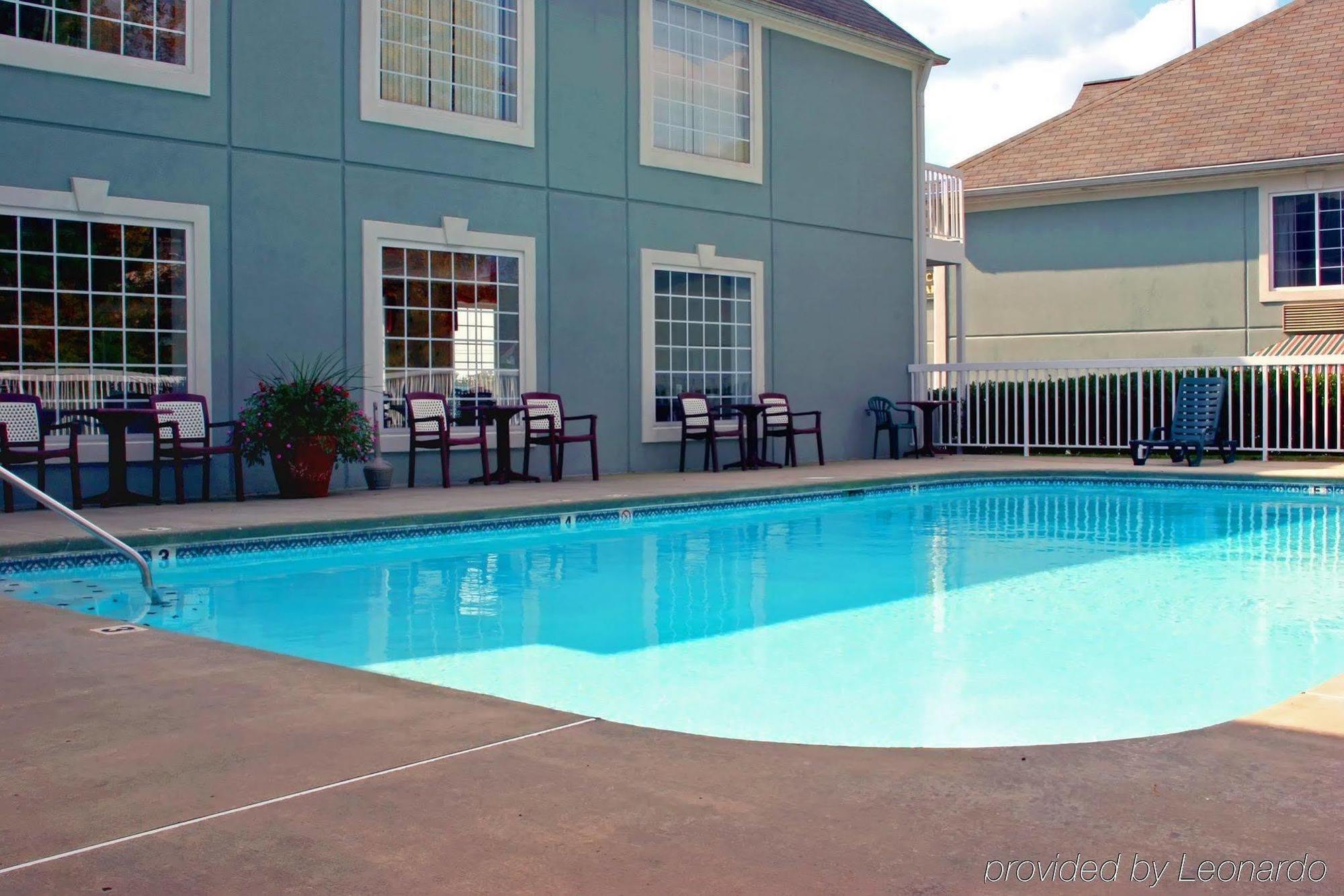 Inn Quality Near Cumberland Mountain State Park 2*